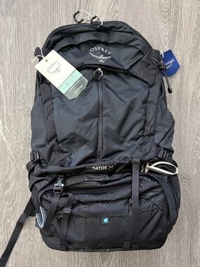 NWT Osprey Stratos 34- Raven Black